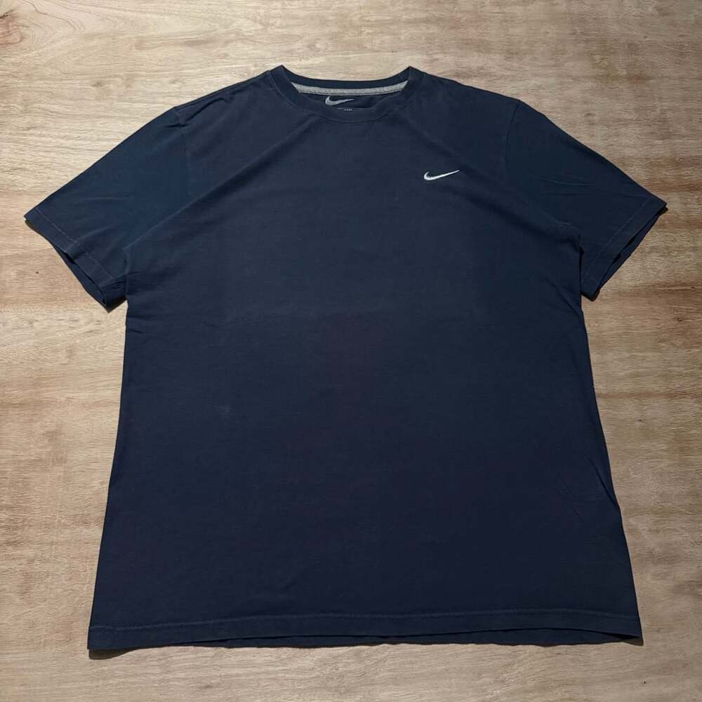 Nike Men's Navy Blue Mini Swoosh T-Shirt Large Athletic Streetwear